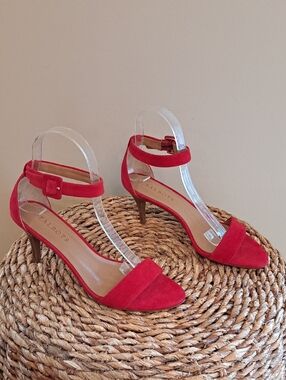 NWOT Talbots Womens Party/Occassion Red Suede Leather Ankle Strap 3" Heels 7.5